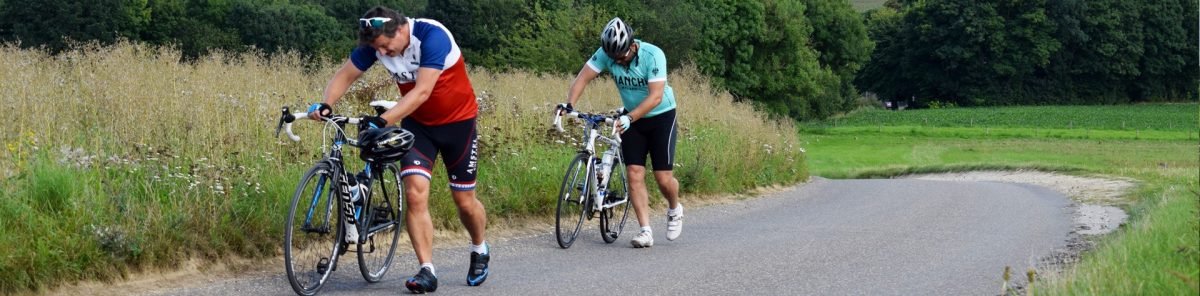 heuvelland-fietser-afstappen heuvelland-fietser-afstappen